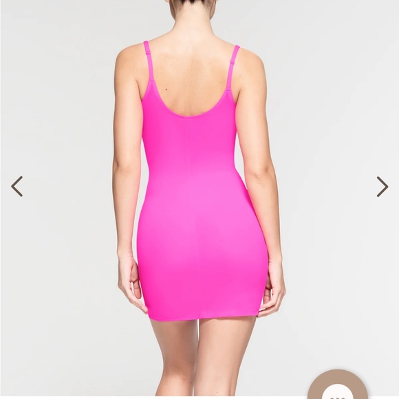 NWT skims fits everybody pink mini dress - Picture 4 of 4